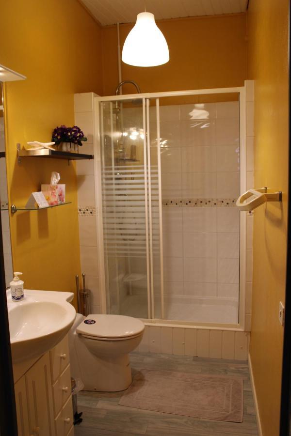 Le Chat Botte - Vankantiehuis In Languedoc-Roussillion Bed & Breakfast Routier Ngoại thất bức ảnh