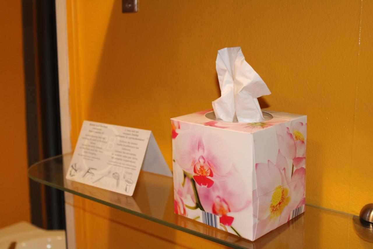 Le Chat Botte - Vankantiehuis In Languedoc-Roussillion Bed & Breakfast Routier Ngoại thất bức ảnh